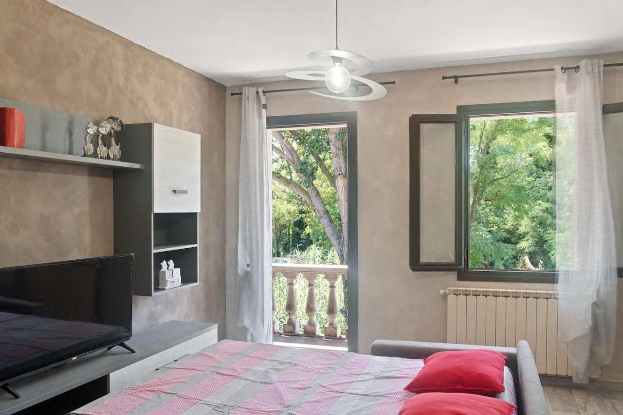 Appartamento Da Sauro Rosolina Bagian luar foto